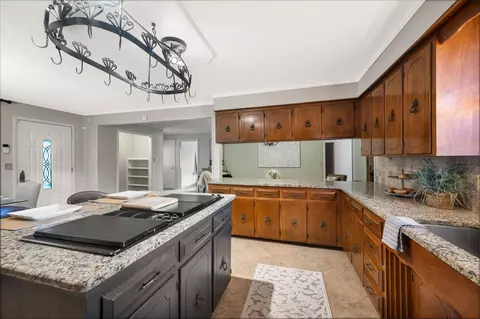 Kitchen - 305 E Overhill Dr, Dickson, TN 37055 photo 3 of 3