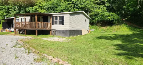 104 Moss Spring Hollow Rd, Centerville, TN 37033