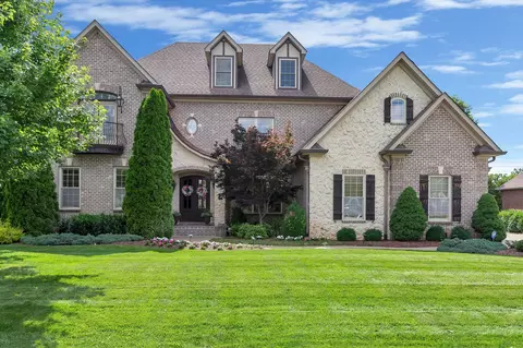 2811 Craythorne Dr, Murfreesboro, TN 37129