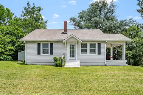 512 Twin Oak Dr, Murfreesboro, TN 37130