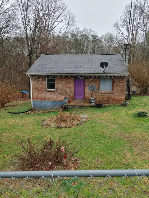 5922 Atkins Rd, Knoxville, TN 37918