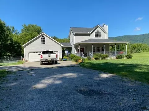 647 Harold Stevens Rd, Chickamauga, GA 30707