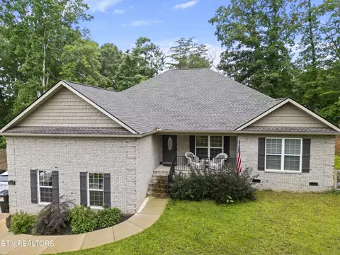 3112 Sagegrass Dr, Louisville, TN 37777