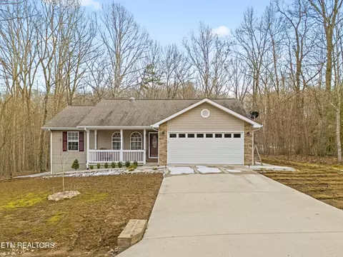 139 Hunterwood Ln, Crossville, TN 38558