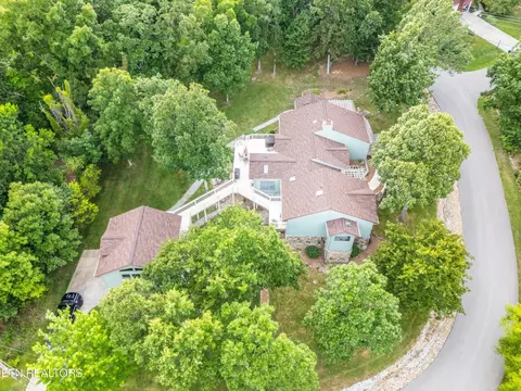 146 Brokenwood Ln, Crossville, TN 38558