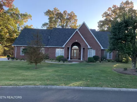158 Goose Pointe Cir, Crossville, TN 38571