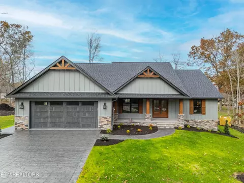 23 Thames Ter, Crossville, TN 38558