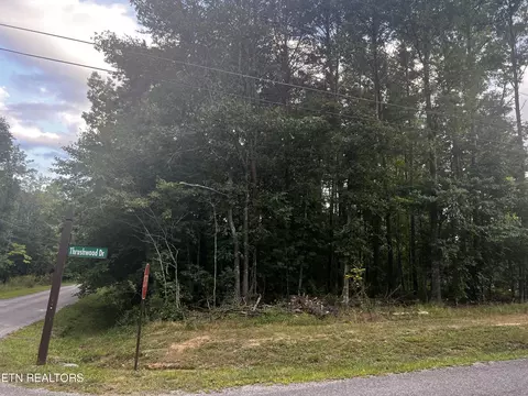 221 Thrushwood Dr, Crossville, TN 38558