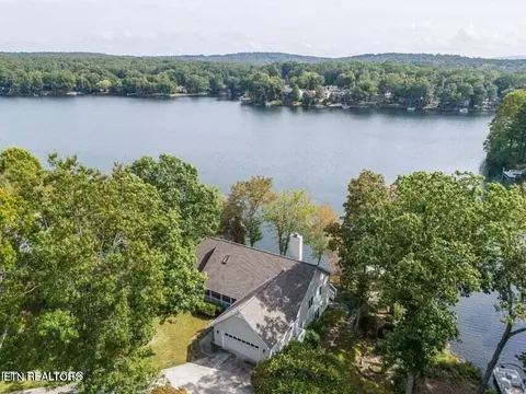 23 Dockside Dr, Crossville, TN 38558