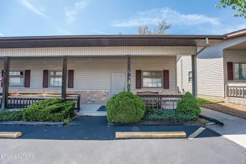 34 Sanje Ct, Crossville, TN 38572