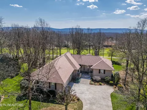 133 Stonewood Dr, Crossville, TN 38558