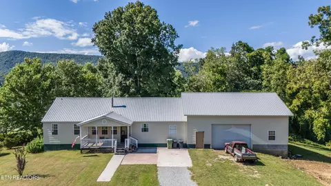133 N Ridge Ave, Rockwood, TN 37854