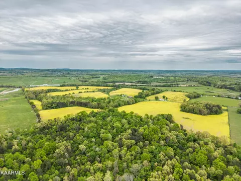 506 Kay Rd, Pikeville, TN 37367