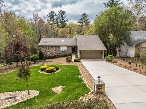17 Norwood Pl, Crossville, TN 38558