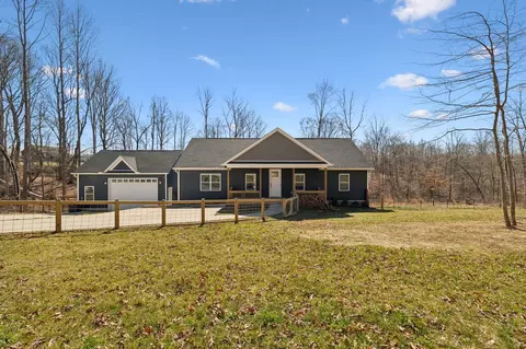 5083 Carlene Jones Rd, Westmoreland, TN 37186
