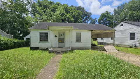 112 Martha St, Jackson, TN 38301