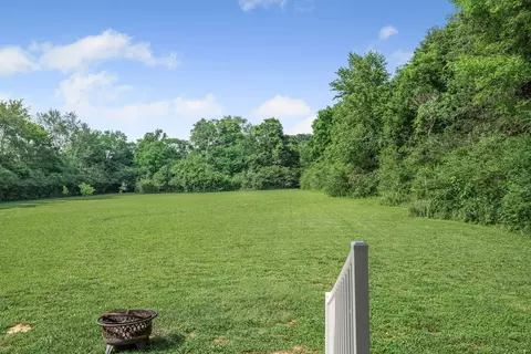 Exterior - 3321 E Main St, Murfreesboro, TN 37127 photo 5 of 12