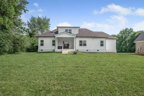 Exterior - 3321 E Main St, Murfreesboro, TN 37127 photo 8 of 12