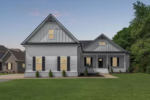 Exterior - 3321 E Main St, Murfreesboro, TN 37127 photo 11 of 12