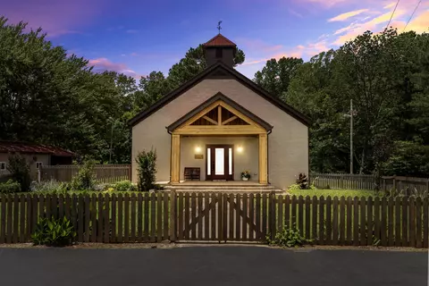 1809 Herschal Lyles Rd, Westmoreland, TN 37186