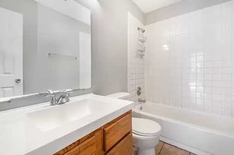 Bath - 13 Hickory Ct, Antioch, TN 37013 photo 4 of 4