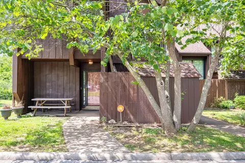 Exterior - 13 Hickory Ct, Antioch, TN 37013 photo 2 of 6