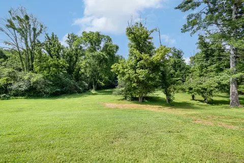 Exterior - 13 Hickory Ct, Antioch, TN 37013 photo 6 of 6