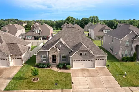 4731 Onyx Ln, Murfreesboro, TN 37128