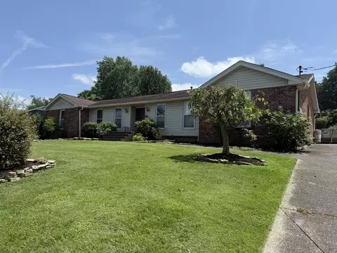 131 Pin Oak Dr, Hendersonville, TN 37075
