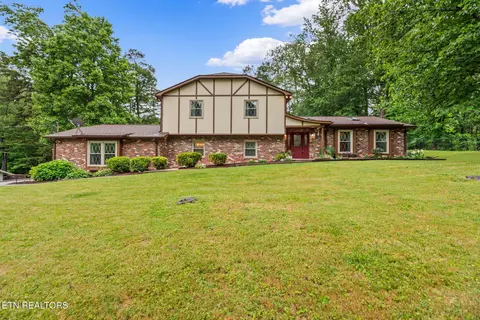 123 Netherlands Rd, Oak Ridge, TN 37830