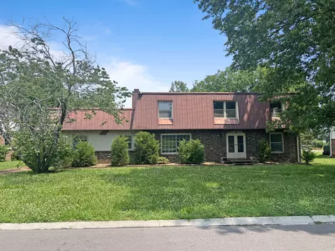 2904 Harbour View Dr, Nashville, TN 37217