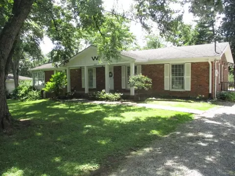 829 Kenny St, Gallatin, TN 37066