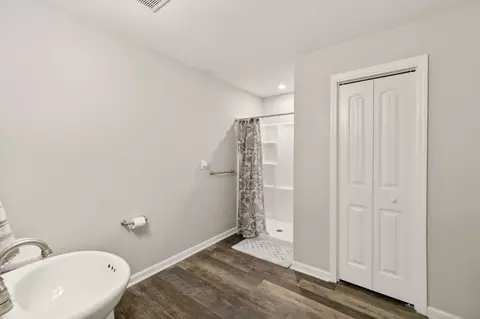 Bath - 6009 Aaron Dr, Spring Hill, TN 37174 photo 4 of 4