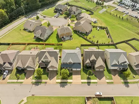 View/Area - 6009 Aaron Dr, Spring Hill, TN 37174 photo 1 of 5