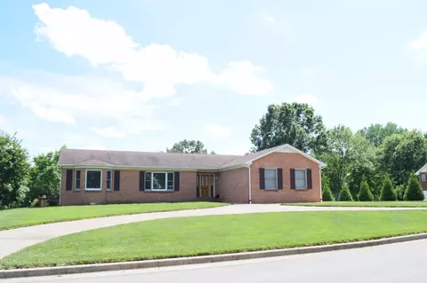 2828 Trelawny Dr, Clarksville, TN 37043