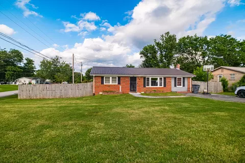 404 Mullican St, Mcminnville, TN 37110