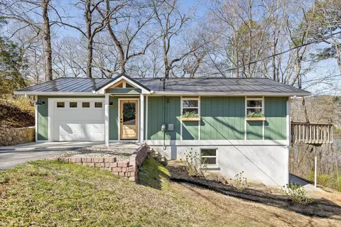 11654 Holly Cir, Soddy Daisy, TN 37379