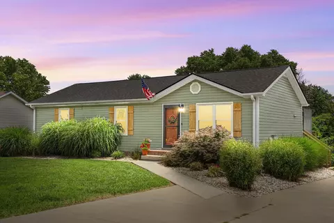 1805 Needmore Rd, Clarksville, TN 37042