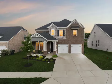 808 Cawthorn Ln, Mount Juliet, TN 37122
