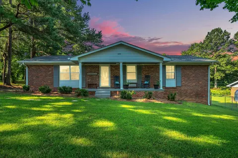 5058 New Chapel Rd, Springfield, TN 37172