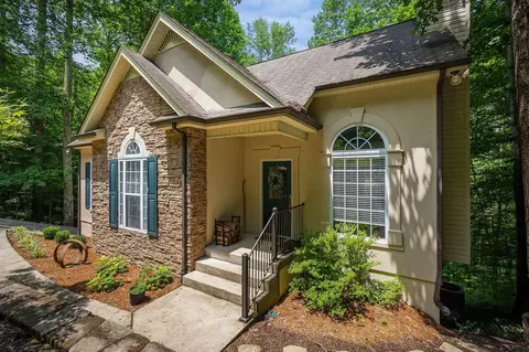 655 Lakeside Dr, Smithville, TN 37166