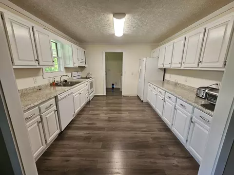 Kitchen - 770 Jack Smith Rd, Dunlap, TN 37327 photo 4 of 5