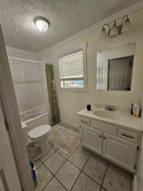 Bath - 770 Jack Smith Rd, Dunlap, TN 37327 photo 4 of 4
