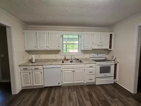 Kitchen - 770 Jack Smith Rd, Dunlap, TN 37327 photo 2 of 5