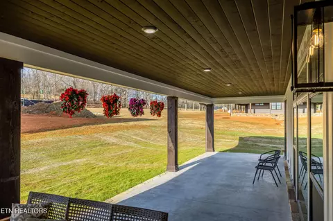 1012 Herbert Dr, Greenback, TN 37742 photo 7