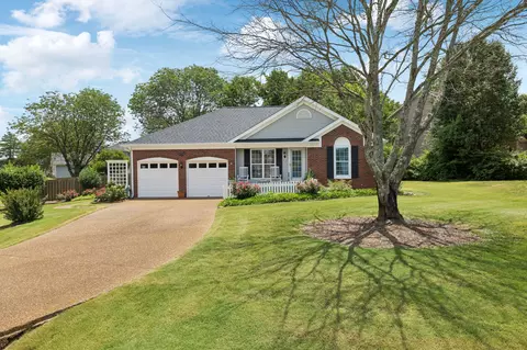227 Riverbend Dr, Franklin, TN 37064