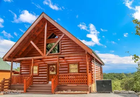 663 Stockton Dr, Sevierville, TN 37876