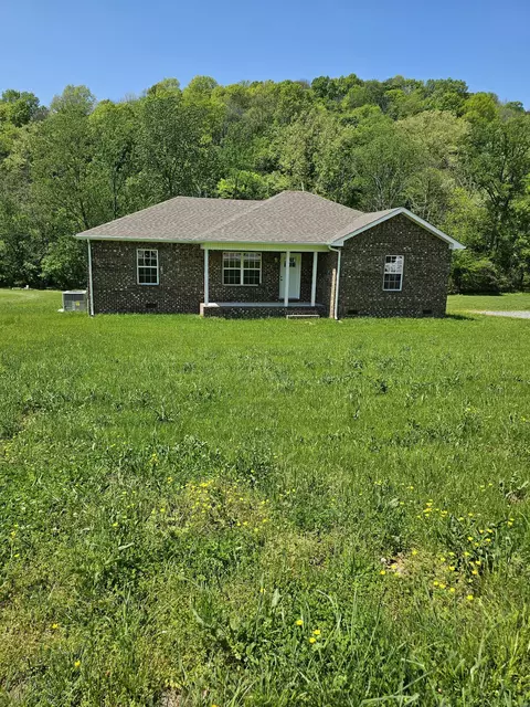 4020 Hartsville Rd, Lafayette, TN 37083