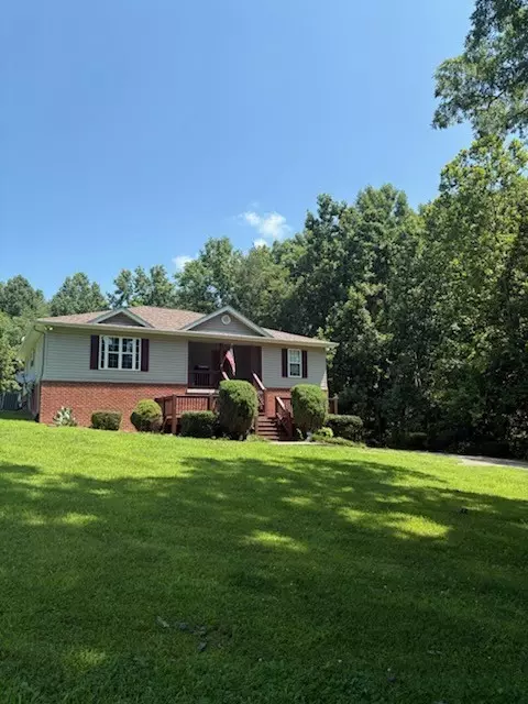 1134 Pee Dee Branch Rd, Cottontown, TN 37048