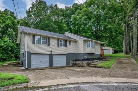 2828 Airwood Dr, Nashville, TN 37214